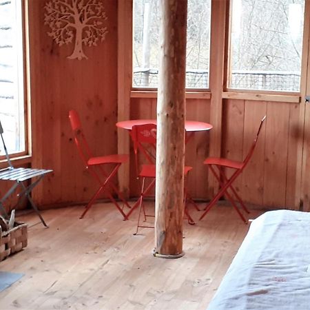 Cabanes Et Yourtes De La Vallee De L'Ance 호텔 Sauvessanges 외부 사진